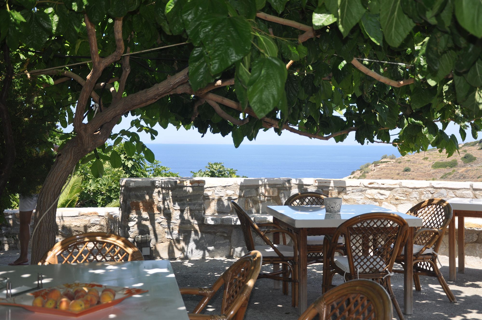 Petrino Hotel Ambrami Buitenkant foto